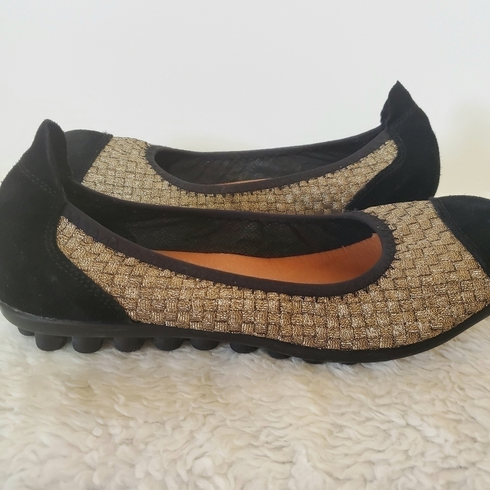 Bernie Mev Bella Me Gold Blk Flat Slip-On Loafers Sz 39 or 8.5/9 - Picture 6 of 15
